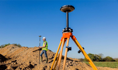 RTK與全站儀有哪些區(qū)別？兩者優(yōu)缺點(diǎn)對比